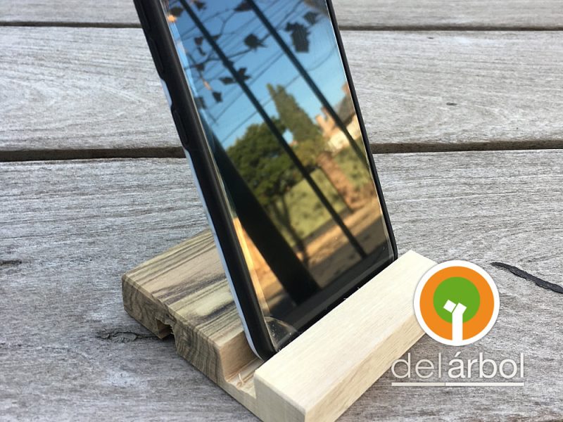 Soportes de Madera para Celulares y Tablets | del-arbol.com.ar