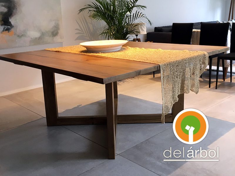 Mesa Molinete Cuadrada de Madera para Interior | del-arbol.com.ar