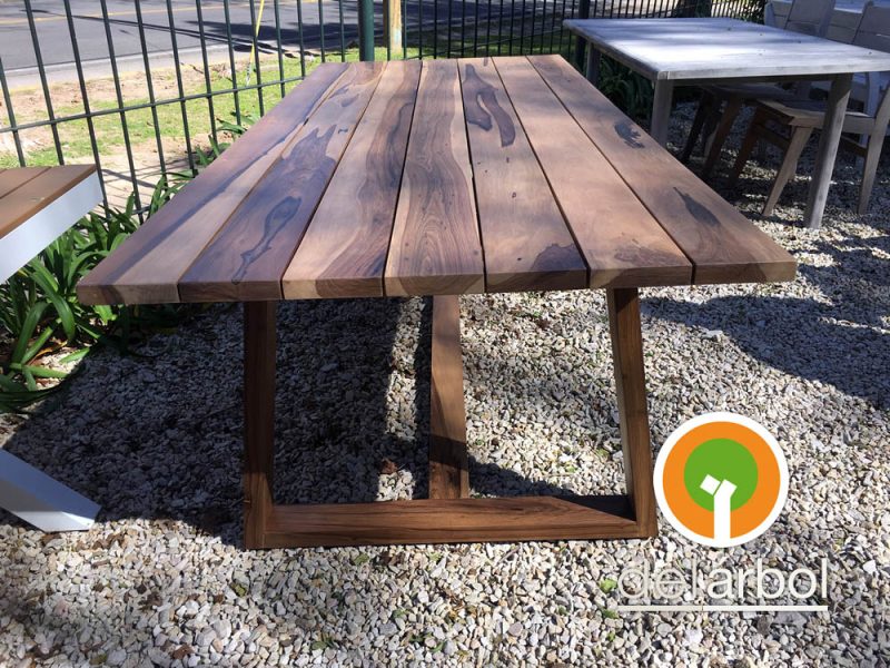 Mesa Trineo de Madera para Jardín y Exterior | del-arbol.com.ar