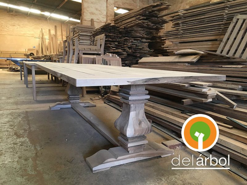 Mesa Abadía de Madera para Jardín y Exterior | del-arbol.com.ar