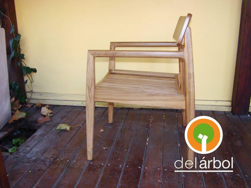 Silloncito Olaff de Madera para Jardín y Exterior | del-arbol.com.ar